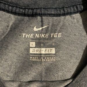 Mens Nikes shirt